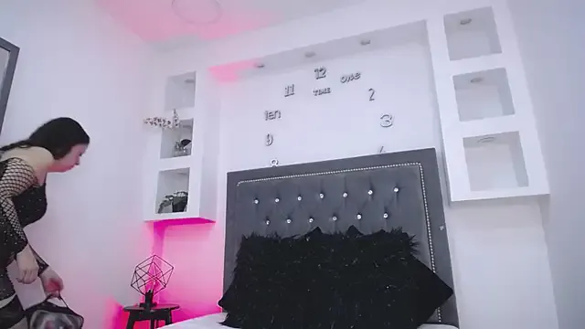 Keety_Brown — I'm bra, take off my top