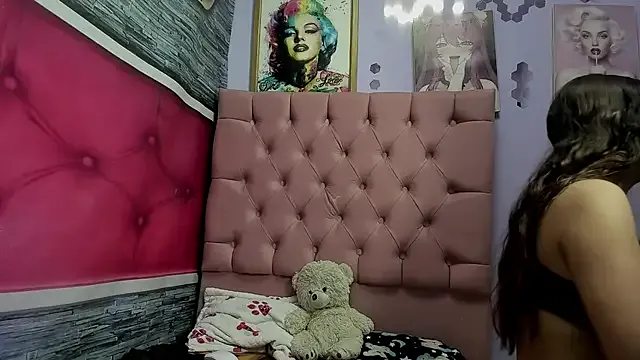 keilasexx — breast show with ice