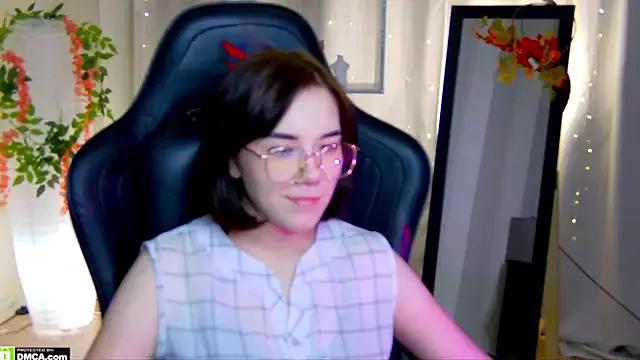 Kelly_foox — M A K E _ A S S _ R E D