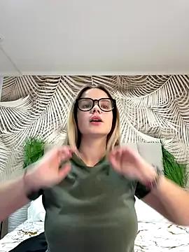 KellyHayden — cum on my tits 