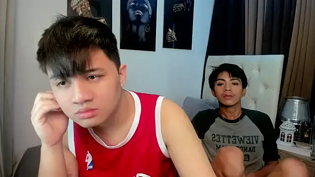 KentAivan — REAL SHOW AND CUM AT GOAL