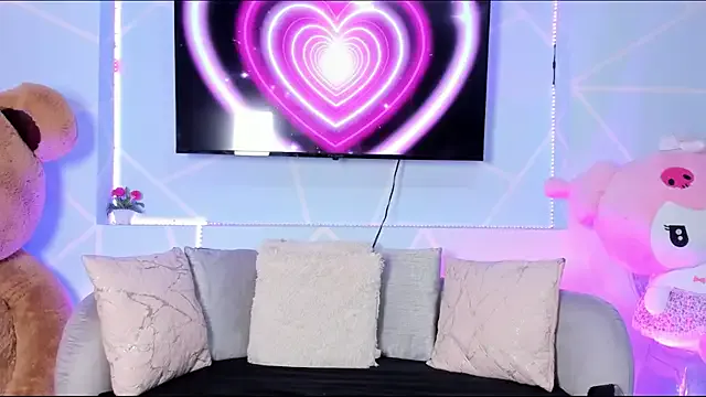 keyla_noa — show titis and oil