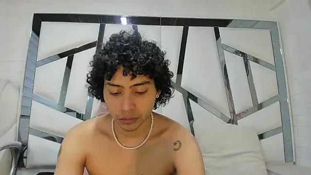 KiaraandEnzzo_ — sensual kisses