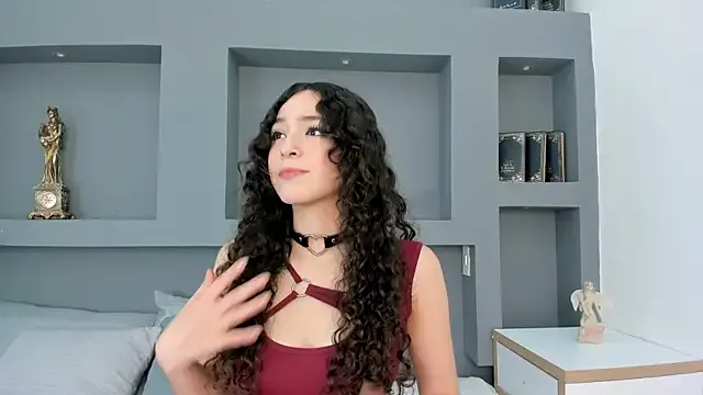 KiaraSar — Doggy style + spank ass x5