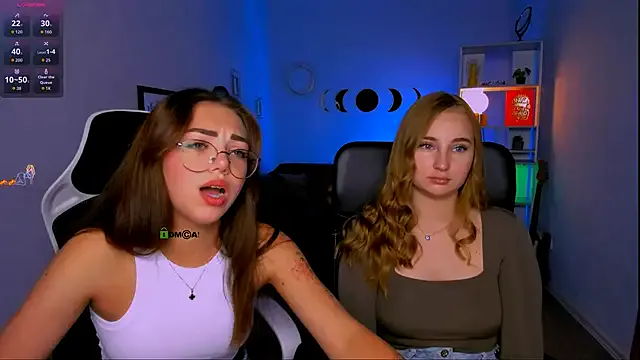 kiki_swan — flash ass