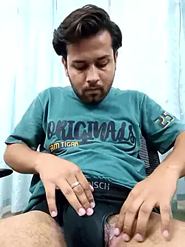 king_aaru2004 — Freechat on StripChat