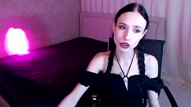 KiraBennett — My first day here, make me happy