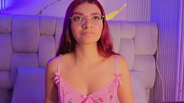 KiraRuby — Show nipples and play a little with it