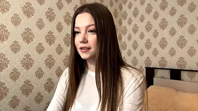 KissMeViolet — lick lips close to cam!