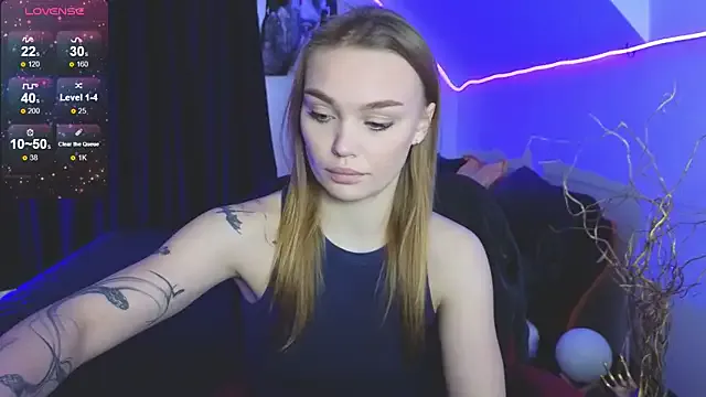 KitsyMoore — Freechat on StripChat