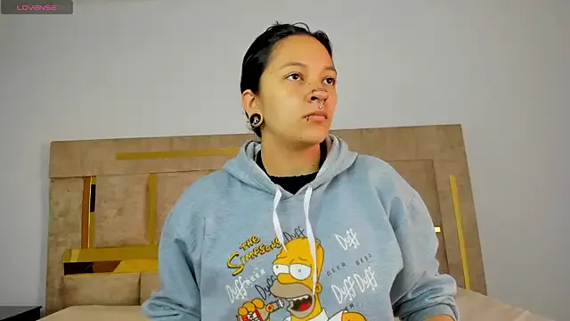 Kitty_ravee — GOAL: Full Naked 
