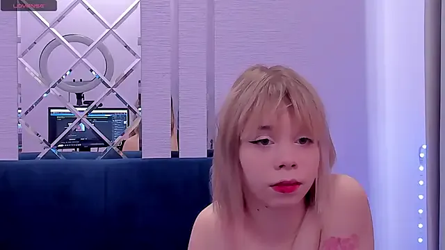 KittyGolden — Freechat on StripChat