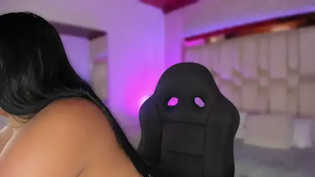 Kleverly_Manson1 — Squirt show