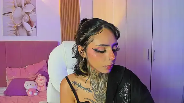 KoraRousee — Blowjob + Saliva On Tits