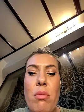 KrisKkiki — So sensitive pussy ..she like kisses 