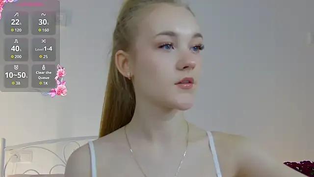 StripChat KumiKruz is Freechat KumiKruz — show my ass