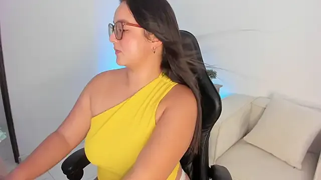 Kyleighc — DOMI INSIDE ASSHOLE