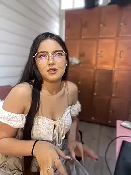 KyliePink_ — Freechat on StripChat
