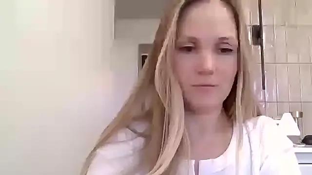 Kyrelinn — I want a lot of flowers