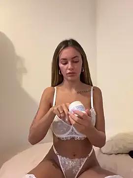 LaceyMayxox — OIL TIMEEE 