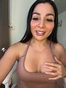 StripChat laemmarouse is Freechat laemmarouse — three fingers in my pussy hot
