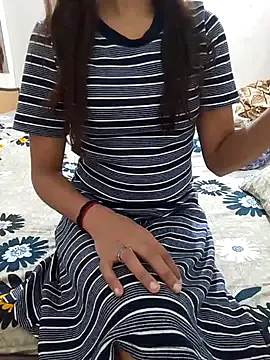laleela1 — Boobs show