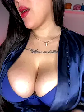 Lalitha_ — Show boobs in oil