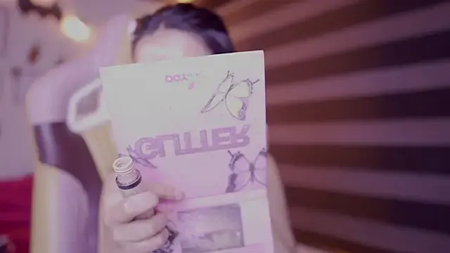 Lana_Dreams_ — bailar desnuda