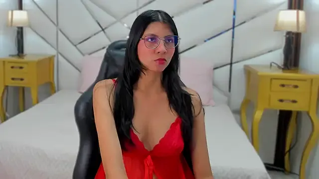 Lana_Skinny — Suck dildo + MILK Drops 