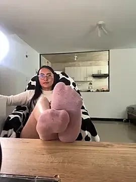 Lana_suny — Suck toes  Full naked