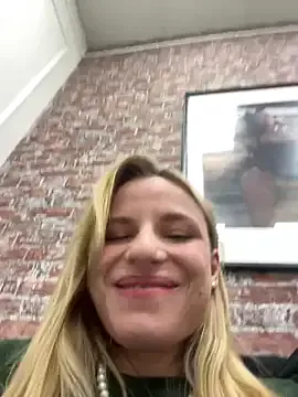 LanaSparks — Lick and suck my fingers