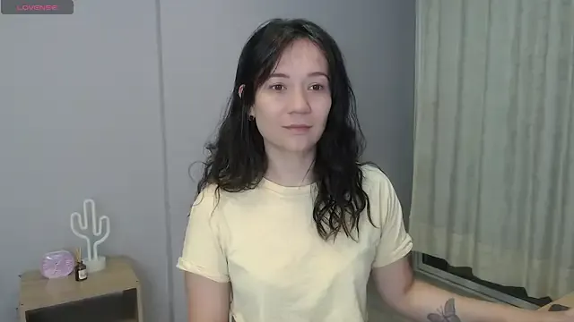 lanna_1878 — Freechat on StripChat