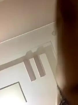 Lara_Arab — Remove All My Clothes For five minutes