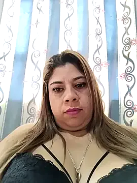 Laura-Hernandez — Nipple shields