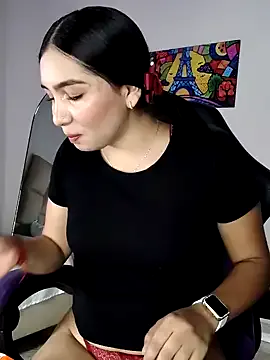 laura__carmona — Sexy Striptease + 100sec of CONTROL