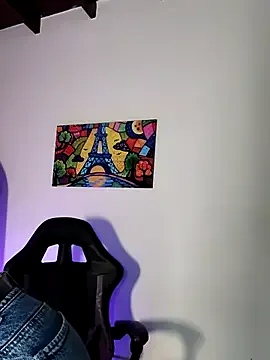 laura__carmona — SEXY STRIPTEASE +100sec CONTROL MY TOY