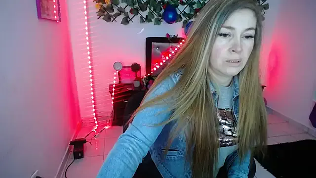 laura_evans1998 — Dettle my ass  