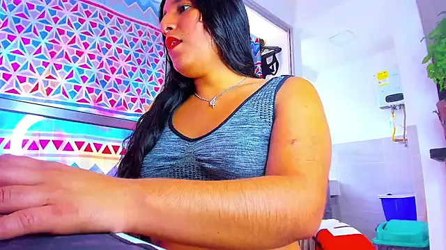laura_goddess_ts — cum from a hot girl