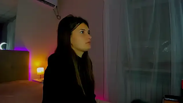 Laura_Leee — High heels tease 
