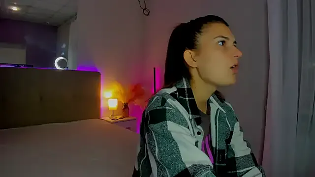 Laura_Leee — Tits