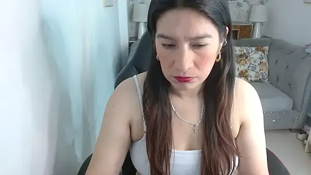 laura_sweetth — Show feet