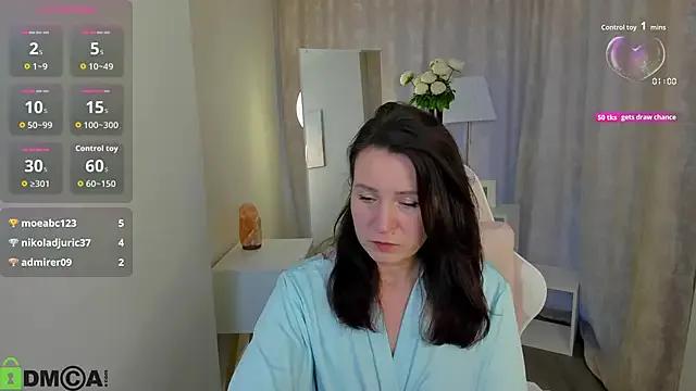 Lea_shadom — camera between legs