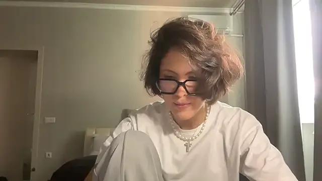 LeandraCasali — air kiss for u^^