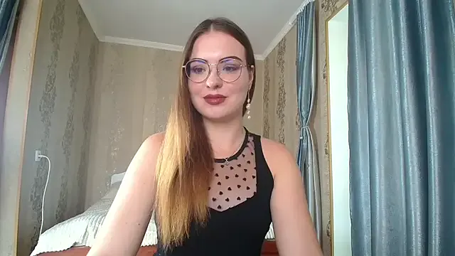 Leila_Kissyu — Change clothes
