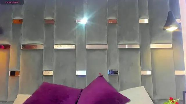 Leilanixxx — make me hard