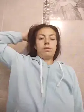 LenaBloomy — Naked and play with pussy