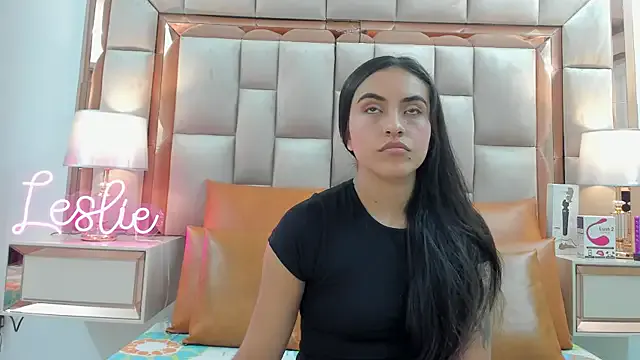 Leslie_Bussh_ — spank ass