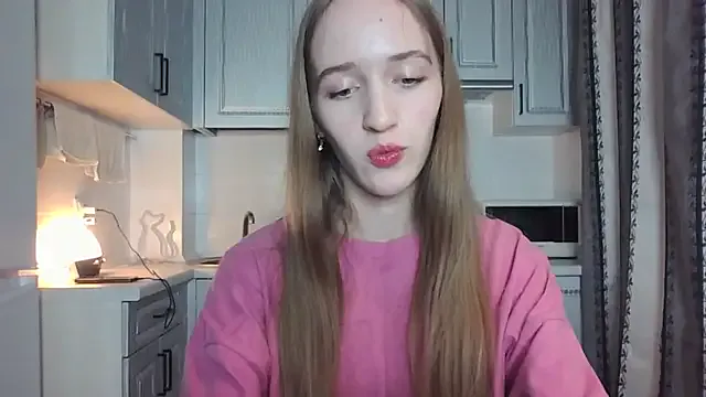 leslie_my_lovee — take off my t-shirt
