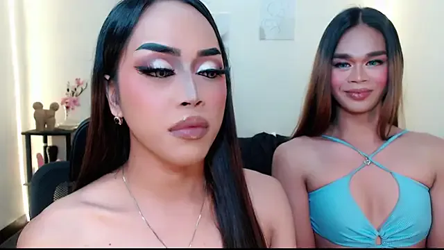 Lessandra_Lust — make us fuck suck and cumshow!