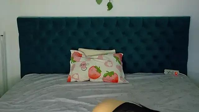 StripChat LexieRosse is Freechat LexieRosse — Fingering and naked show
